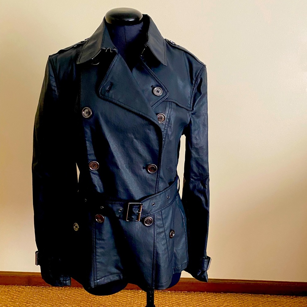 Burberry jacket in navy blue